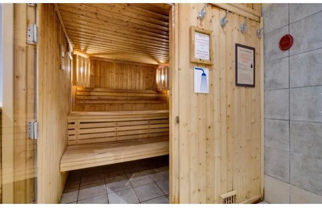 Appartement 4-5 Personnes Skis Aux Pieds Piscine Interieure Sauna Hammam Les Arcs  Les Arcs (Savoie)