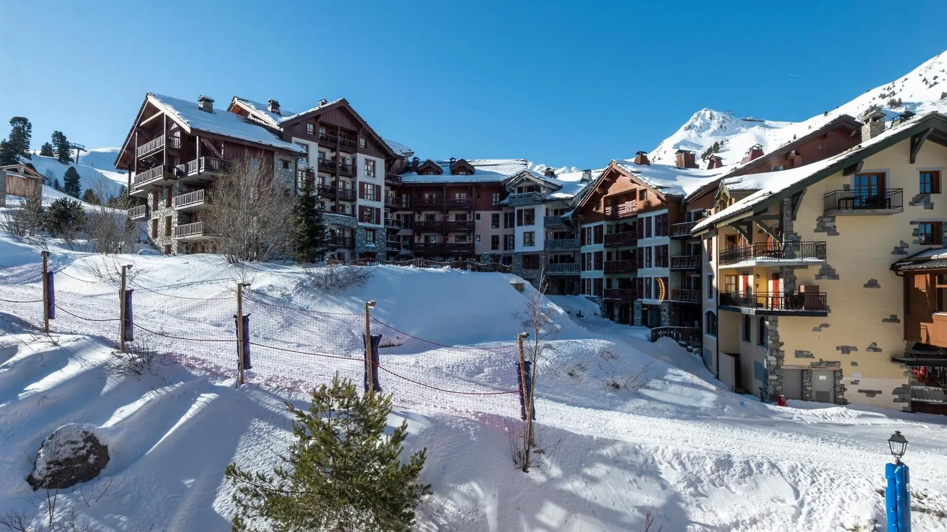 Apartment Appartement 4-5 Personnes Skis Aux Pieds Piscine Interieure Sauna Hammam Les Arcs  France
