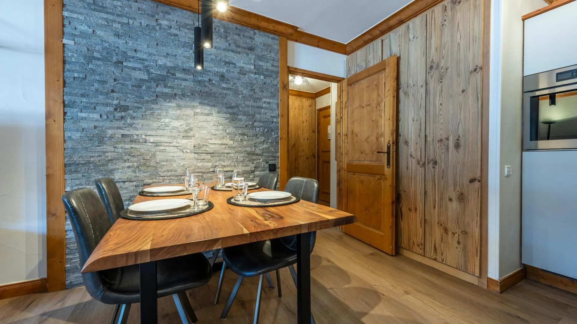 Appartement 4-5 Personnes Skis Aux Pieds Piscine Interieure Sauna Hammam Les Arcs  0*, Les Arcs (Savoie) França