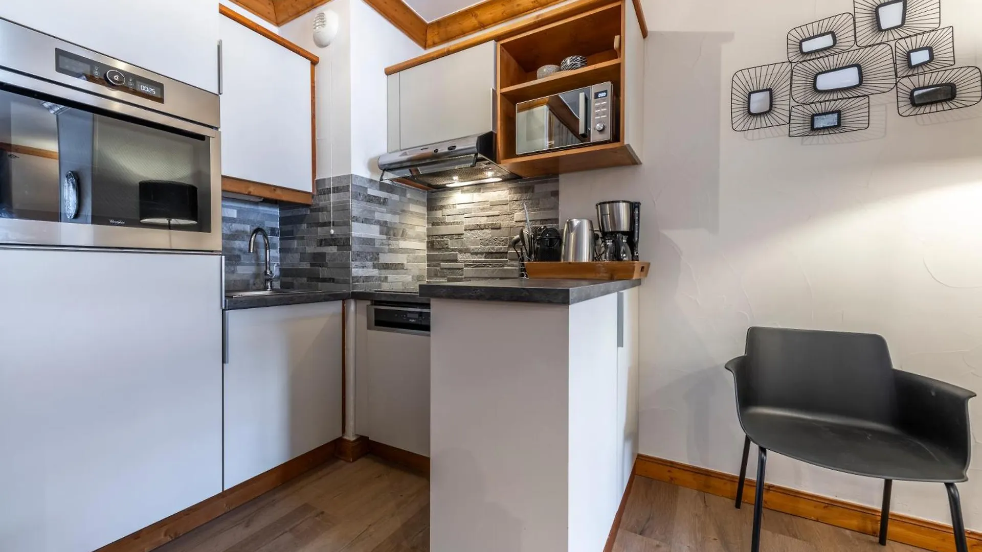 Appartement 4-5 Personnes Skis Aux Pieds Piscine Interieure Sauna Hammam Les Arcs  0*, Les Arcs (Savoie)